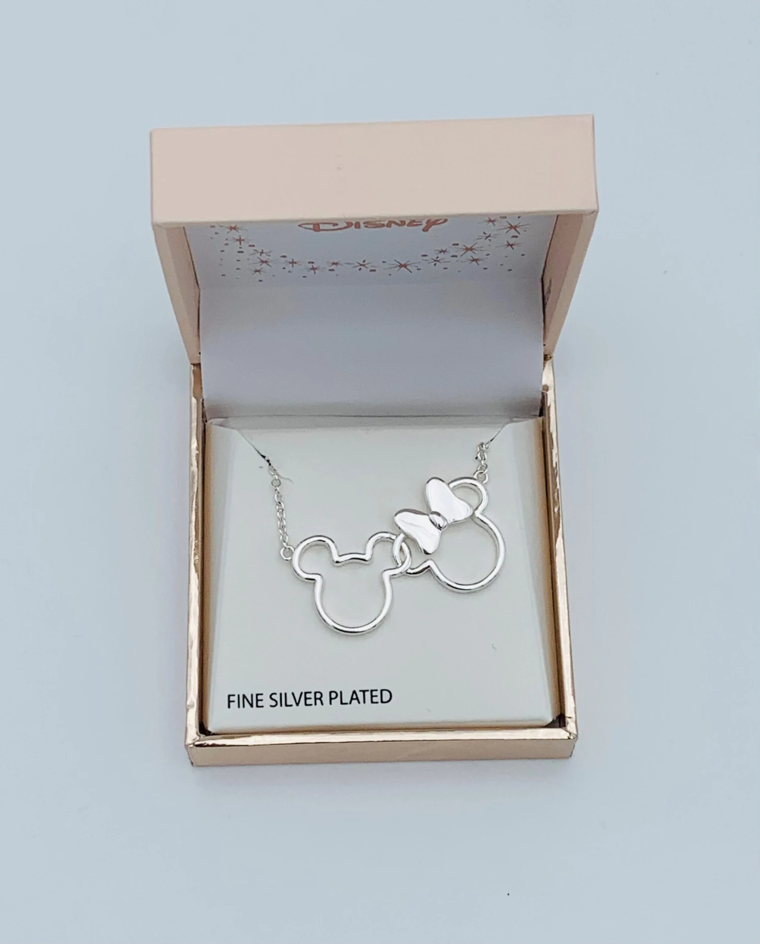 MINNIE + MICKEY - Collier En Laiton Plaqué Argent 3 MINNIE + MICKEY - Collier En Laiton Plaqué Argent – Image 3